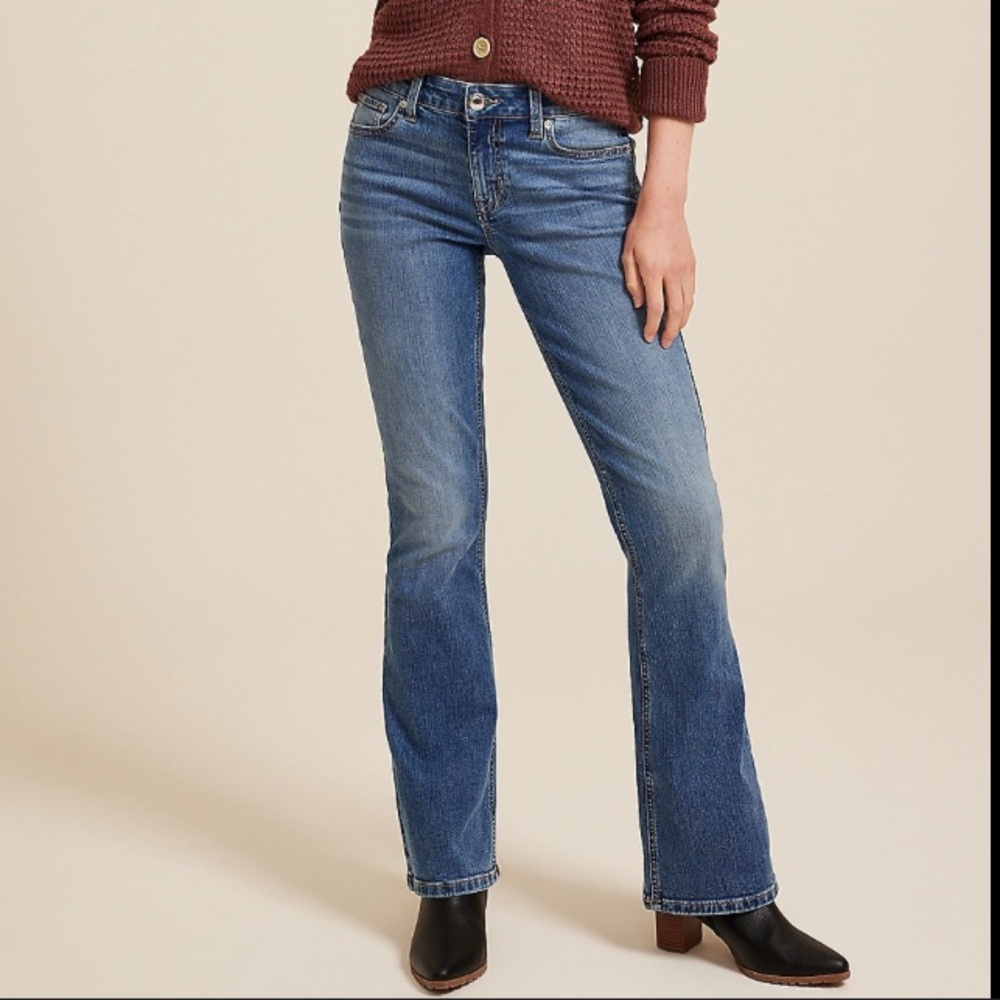 50%offw❤ low Rise Flare boot cut Denim Jeans Ladies size 32x36 7/8 dry cleaned